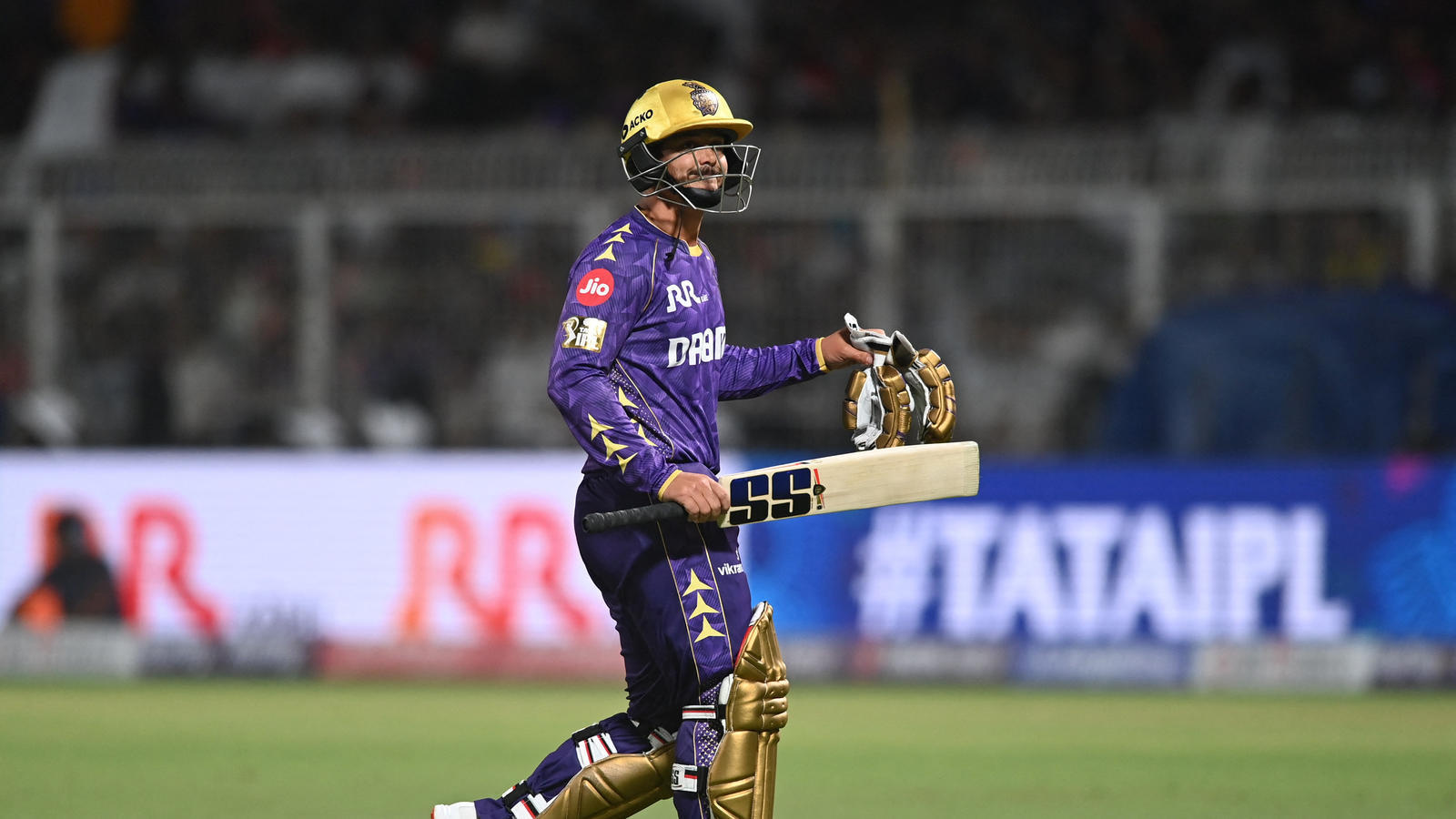 KKR vs RR :जोफ्रा आर्चर की डबल वाइड थी शतक रोकने की साची समझी साजिश? क्विंटन डिकॉक 3 रन से सेंचुरी से चूके