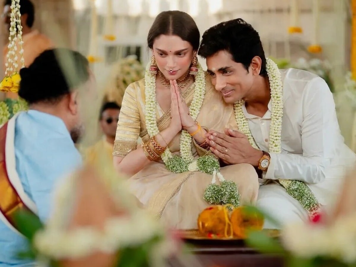 Aditi Rao Hydari and Siddharth Wedding Know the Age Gap with Life Partner अदिति  राव हैदरी और सिद्धार्थ की उम्र में कितना है गैप? जानिए कैसे हुई थी कपल की  पहली मुलाकात,