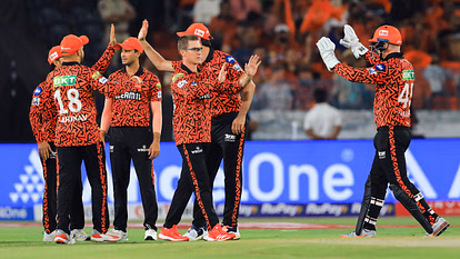 MI vs SRH Highlights: IPL में 12 साल बाद सनराइजर्स हैदराबाद का हुआ ऐसा शर्मनाक हाल, होम ग्राउंड पर पहली बार हुई ऐसी घनघोर बेइज्जती