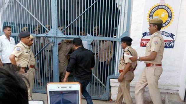 Salman Khan's first night in jail: Dal-sabzi dinner, chat with Asaram |  Latest News India - Hindustan Times