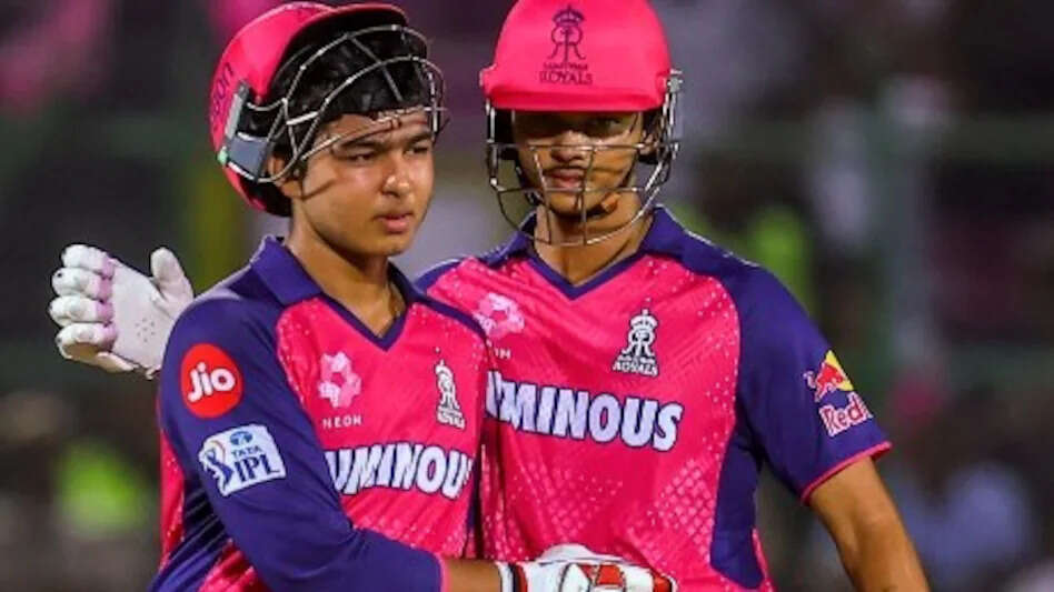 'छक्के लगा सकता हूं तो एक-दो रन क्यों भागुं', दो साल पहले ही वैभव सूर्यवंशी ने कोच से कह दिया था सिर्फ छक्के मारूंगा
