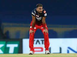 IPL में सबसे ज्यादा छक्का खाने वाले 5 घटिया गेंदबाज, नंबर-1 वाले का नाम जानकर नहीं कर पायेंगे यकीन