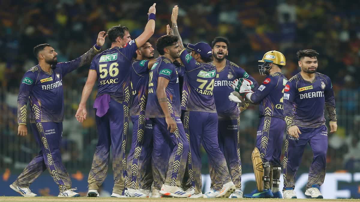 IPL 2025: एक ही मैच में दोनों टीमों के कप्तान हुए चोटिल, टीम की बढ़ी मुश्किलें