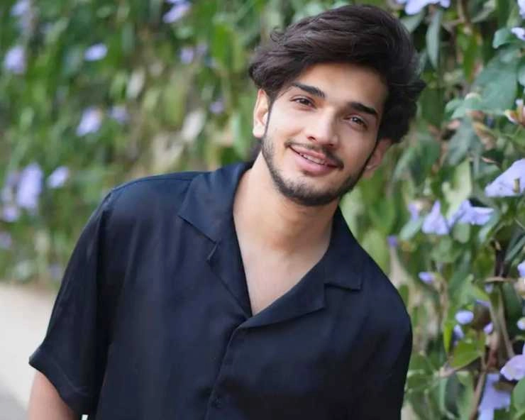 Bigg Boss 17 winner Munawar Faruqui rushes to Mumbai after potential death  threat - Bigg Boss 17 winner Munawar Faruqui rushes to Mumbai after  potential death threat | Webdunia Hindi