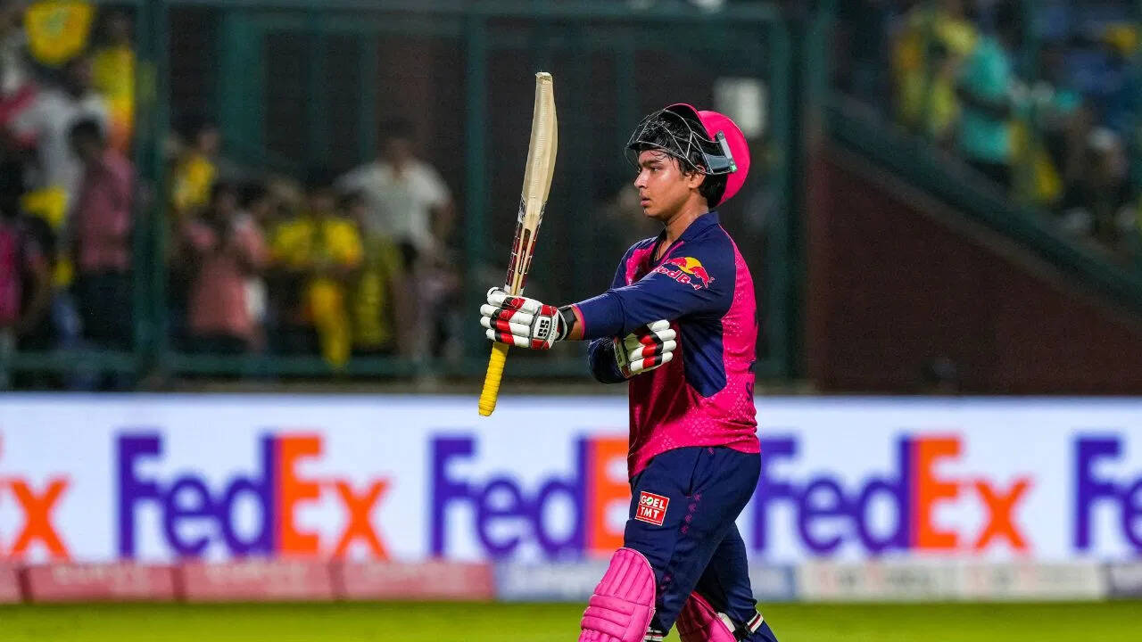 IPL 2025 से जाते-जाते वैभव सूर्यवंशी की चमक गई किस्मत, सिर्फ एक-एक रन के बदले लूट ले गए मोटी रकम