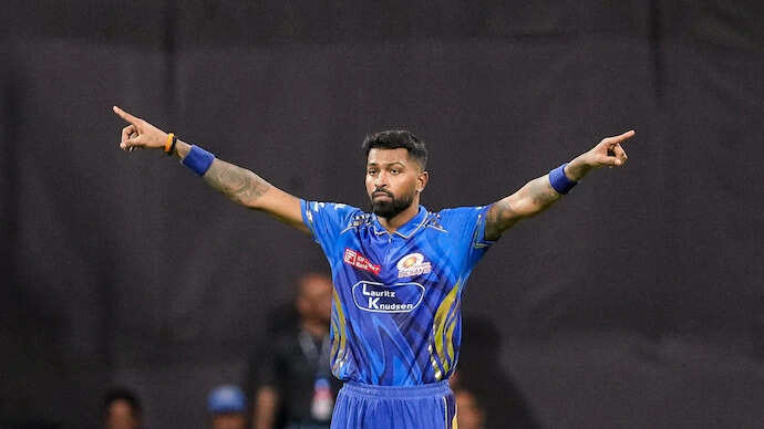 जानिए IPL में एक ओवर में किसने डाली सबसे ज्यादा गेंदें, Hardik Pandya का नाम भी शामिल