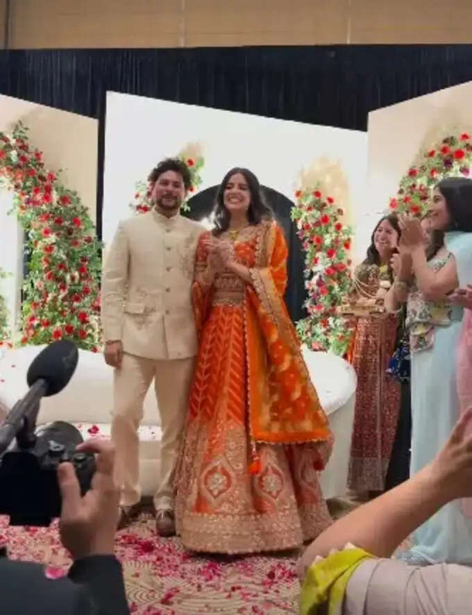 कुलदीप यादव की होने वाली दुल्हनिया वंशिका दिखती है हूर सी खुबसूरत, जिनके प्यार में क्लीन बोल्ड हो गए टीम इंडिया के स्टार