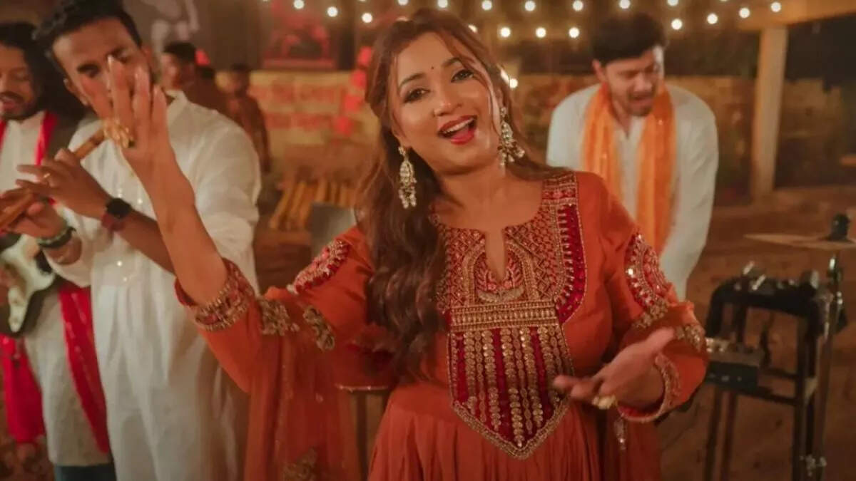 विमेंस वर्ल्ड कप ओपनिंग सेरेमनी में Shreya Ghoshal की आवाज का जादू कर देगा लोगों का दीवाना, सिर्फ 100 रुपये में मुकाबला देख सकेंगे फैंस