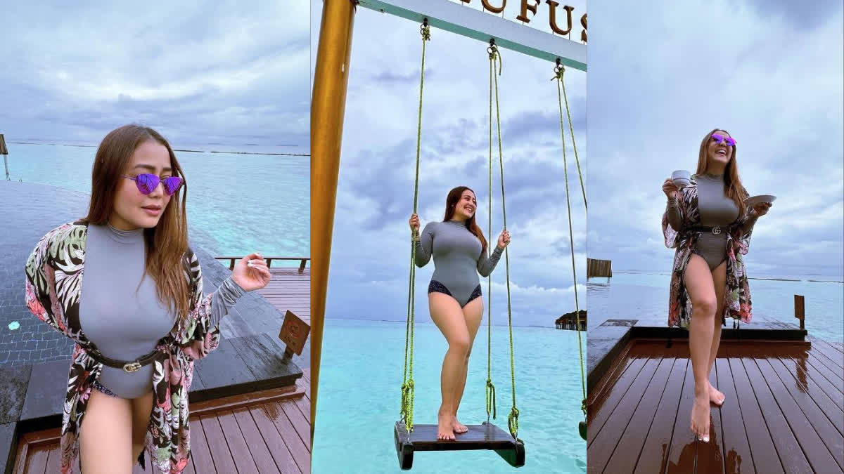 ,