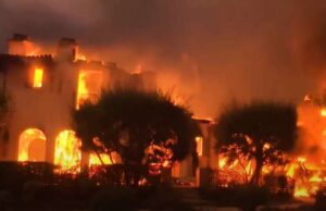 लॉस एंजिल्स के जंगलों में लगी आग ने मचाई तबाही, 900 एकड़ से ज्यादा क्षेत्र को लिया अपनी चपेट में