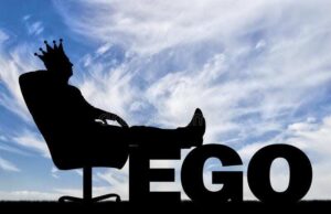 आखिर क्यों हर अहंकारी व्यक्ति धीरे-धीरे हो जाता है अकेला और अप्रिय ? वीडियो में जाने अहंकार कैसे रिश्तों में घोलता है ज़हर