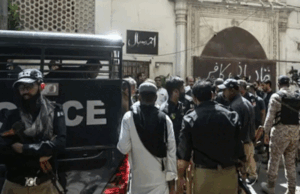 पाकिस्तान के खैबर प्रांत में सैन्य काफिले पर आत्मघाती हमला, 13 सैनिकों की मौत, 29 घायल