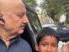 बच्चों के साथ अनुपम खेर की मुलाकात बनी सोशल मीडिया पर चर्चा का विषय, फैंस कर रहे तारीफ