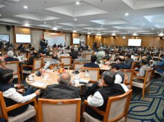 नए बाजारों में पैठ बनाने और अधिक प्रतिस्पर्धी बनने के प्रयासों को तेज करें: पीयूष गोयल