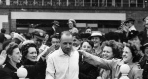 टेनिस रैकेट छोड़कर हाथ में थामा बल्ला, ब्रैडमैन ऐसे बने 22 गज की पिच के ‘डॉन’