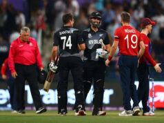 ENG vs NZ T20 WC: न्यूजीलैंड के लिए मुसीबत! सेफर्ट के बाद एलन भी पवेलियन लौटे, जाने अबतक कितना पहुंचा स्कोर