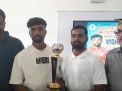 गोरखपुर: पंजाब किंग्स का हिस्सा बनने के बाद पहली बार घर पहुंचे विशाल, हुआ जोरदार स्वागत