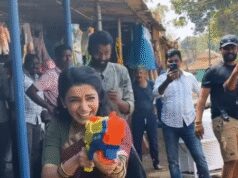 ‘मां इंति बंगाराम’ के सेट पर सामंथा ने खेली होली, डायरेक्टर और टीम पर छोड़ी रंगों से भरी पिचकारी