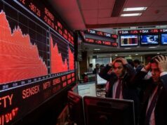 Stock Market Closing : मिडल ईस्ट के चलते लहुलुहान हुआ बाजार, सेंसेक्स 1048 और निफ्टी 313 अंकों की गिरावट के साथ बंद