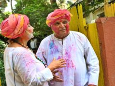 शबाना आजमी और जावेद अख्तर की होली में बॉलीवुड सितारों की मस्ती, यहाँ देखे वायरल फोटो-वीडियो