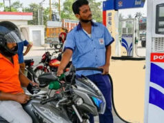 पेट्रोल पर 20 और डीजल पर 100 रुपए का घाटा! आम जनता को राहत लेकिन रिटेलर्स उठा रहे नुकसान, सरकार का बड़ा खुलासा