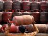 Today LPG Cylinder Price: घरेलू गैस सिलेंडर के नए रेट जारी, देखें आपके शहर में कितने का मिल रहा सिलेंडर