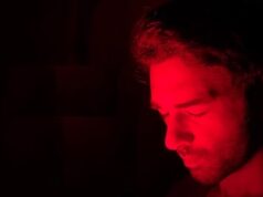 ‘रेड लाइट थेरेपी’ लेते नजर आए पुलकित सम्राट, जानें त्वचा और बालों के लिए कितना है फायदेमंद